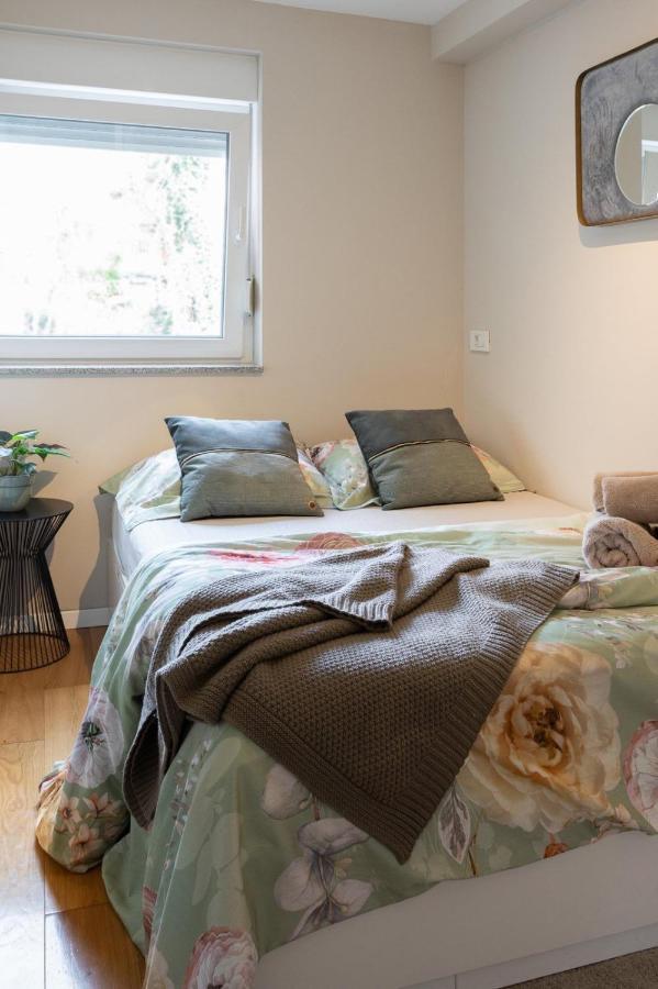 Apartment Stylish Urban Oasis *